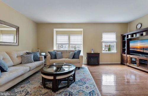 115 South Ave, Swedesboro NJ  08085-1693 exterior