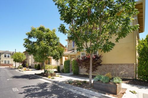 8 Maravilla Ct, Campbell, CA 95008-1847