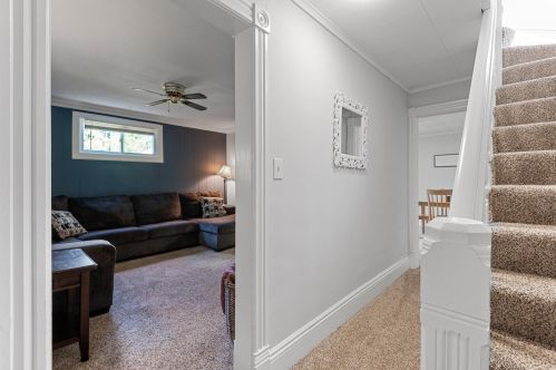 918 4th St, Saint Paul, MN 55106-5207
