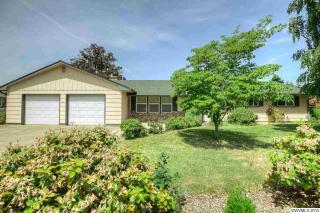 725 E St, Lebanon, OR 97355-1750