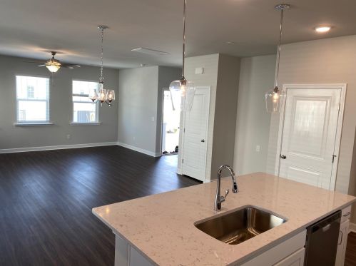 165 Winding River Dr, Johns Island SC  29455-3464 exterior