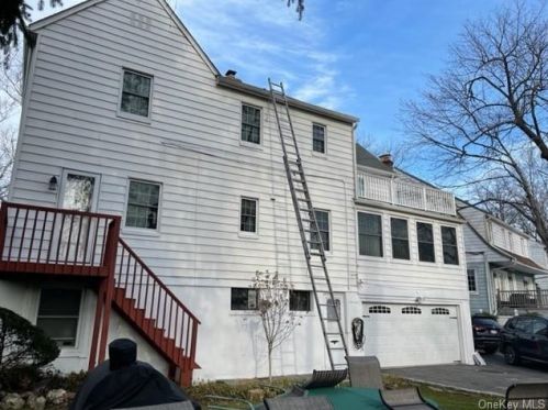 28 Parkway Cir, Mount Vernon NY  10552-1916 exterior