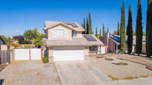 2625 Newgrove St, Lancaster, CA 93536-6460