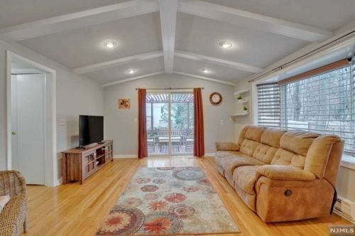 405 Alpine Ter, Ridgewood NJ  07450-1403 exterior