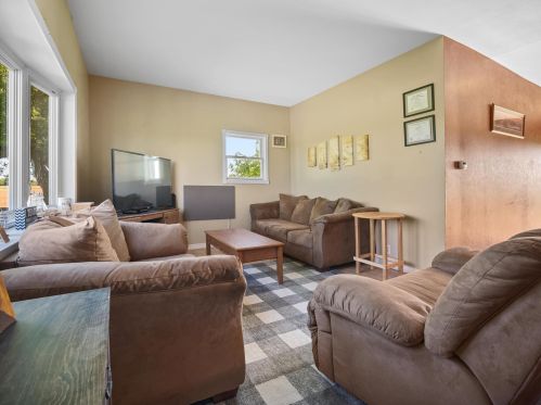 13423 Mraz Rd, Mishicot WI  54228-9413 exterior