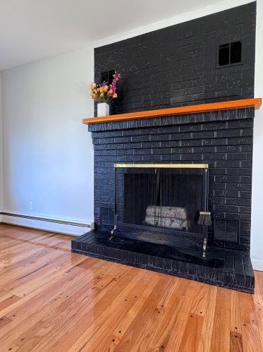 889 Northfield Rd, Hinsdale NH  03451-2507 exterior