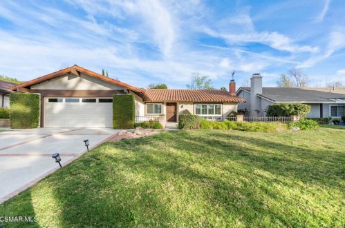 2966 Texas Ave, Simi Valley, CA 93063-1934