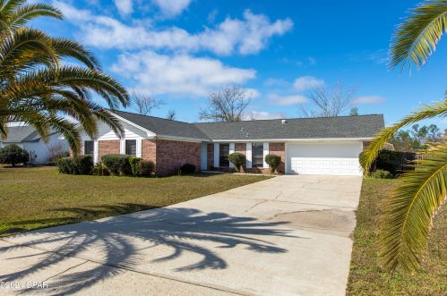 2208 Pentland Rd, Lynn Haven, FL 32444-5359