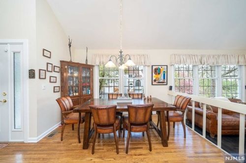 19 Kerri Ln, Lincoln Park NJ  07035-2113 exterior