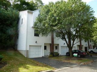 61 Village Ml, Haverstraw, NY 10927-1072