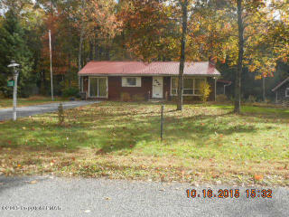 2533 Holly Ln, Kunkletown, PA 18058-8076