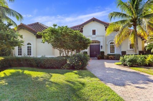 9081 Shenendoah Cir, Naples, FL 34113-1665