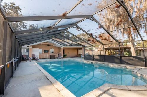 32009 Harris Rd, Tavares FL  32778-4643 exterior