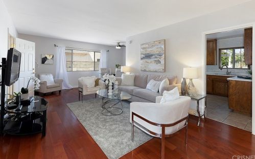 8106 Murietta Ave, Van Nuys, CA 91402-5314