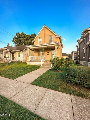 833 Oak St, Covington, KY 41016-1369