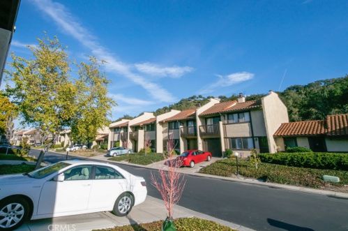 1032 Meadow Way, Pismo Beach CA  93420-1808 exterior