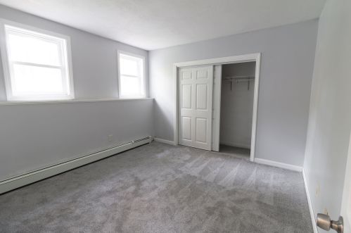 156 Little Mill Rd, Sandown NH  03873-2532 exterior