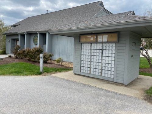 5 Tsienneto Rd, Derry NH  03038-1549 exterior