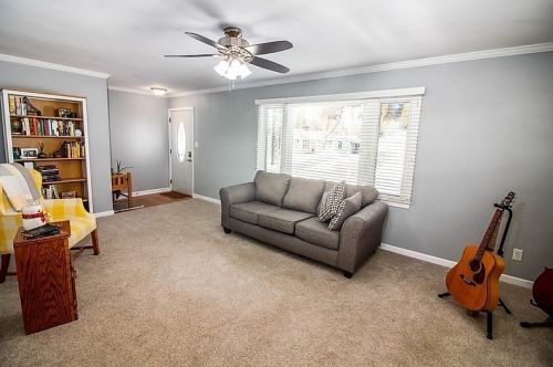 917 Reinhold St, Watertown, WI 53094-6711