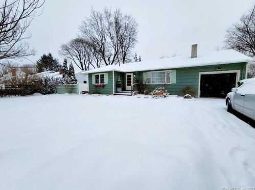 160 Courtland Ave, Stamford, CT 06902-3424