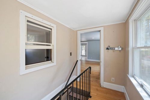 47 Great Pond Rd, Kingston NH  03848-3741 exterior