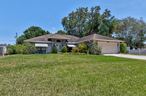 674 Oleander St, Sebastian, FL 32958-4534