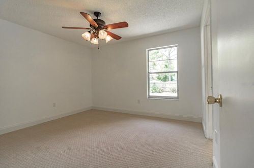 11625 129th Ln, Ocklawaha FL  32179-5096 exterior