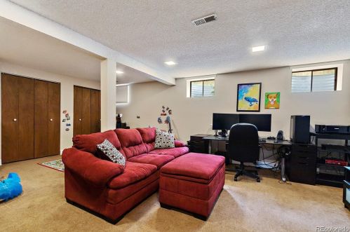 7932 Valentia St, Englewood CO 80112-3302 exterior