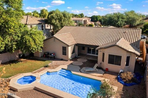 550 Emerson St, Chandler AZ  85248-4700 exterior