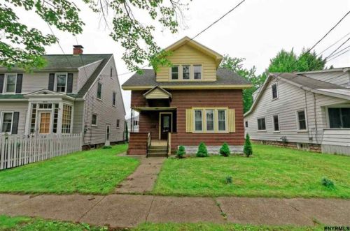 13 Wallace St, Schenectady, NY 12302-2308