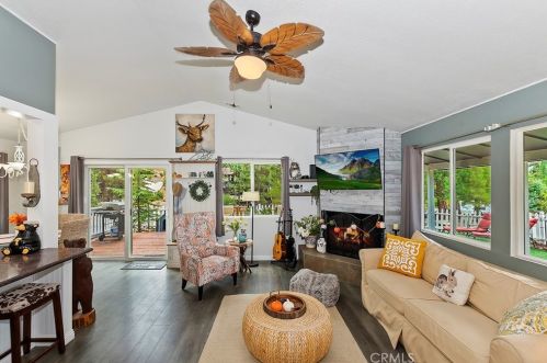 1081 Eagle Mtn Dr, Big Bear City CA  92314-9522 exterior