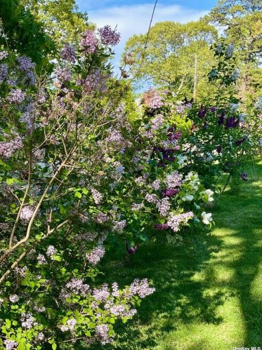 305 Bayberry Rd, Southold NY  11971-4436 exterior