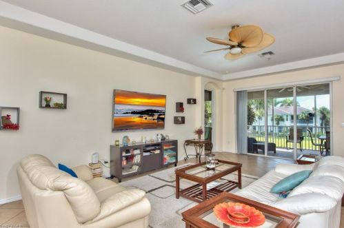 12859 Carrington Cir, Naples, FL 34105-5005