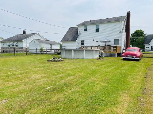 364 Ceylon Rd, Fairdale, PA 15320-1317