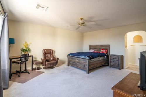 2064 Desert Palms Dr, Bullhead City AZ  86426-8803 exterior