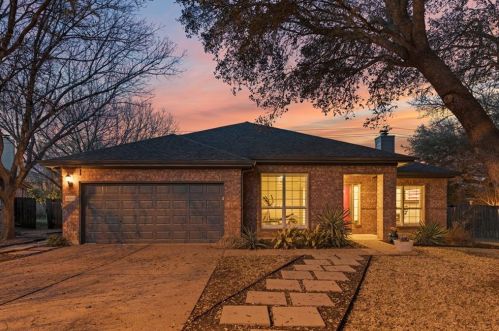 4000 Crystal Water Cv, Austin, TX 78735-6343