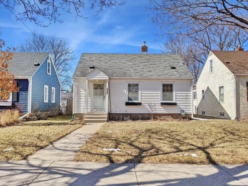 3342 Pierce St, Minneapolis, MN 55418-1360