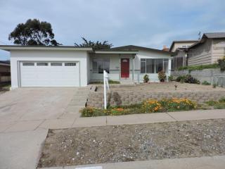 3221 Susan Ave, Marina, CA 93933-2630