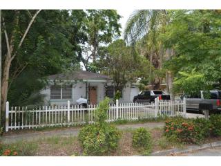 1766 9th St, Sarasota, FL 34236-4131