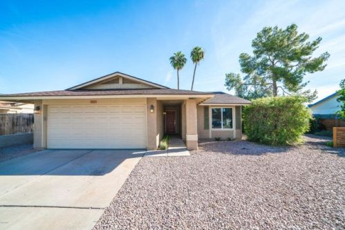 17813 57th Dr, Glendale, AZ 85308-1207