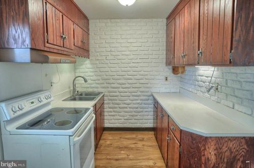 15 Winding Hill Rd, Navy Sup Dpt PA  17055-5617 exterior