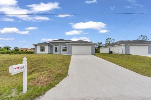 2809 29th St, Lehigh Acres, FL 33976-4000