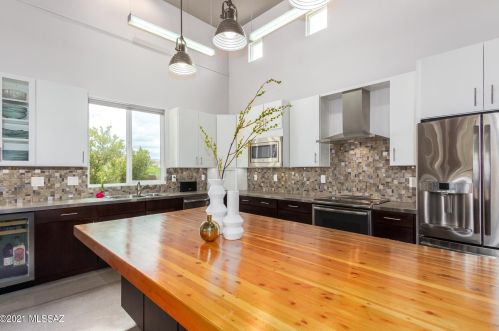 5702 Rio Verde Vista Dr, Tucson AZ  85750-1971 exterior