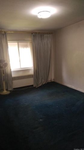 729 232nd St, Bronx NY  10466-4107 exterior