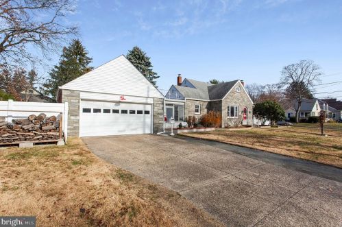 1701 Oak Ave, Haddon Heights, NJ 08035-1121