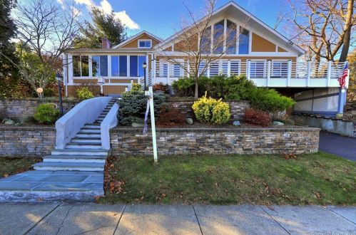 129 Rogers Ave, Milford, CT 06460-6439