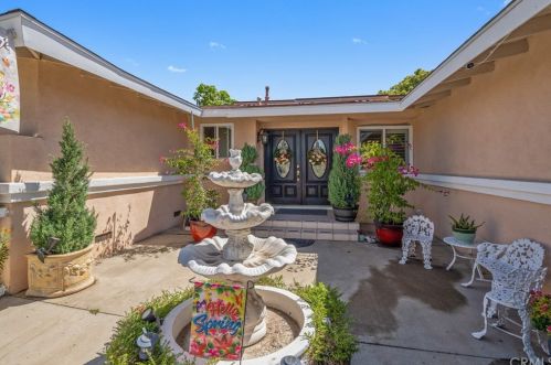 818 Bonnie Brae Ct, Ontario, CA 91762-1503