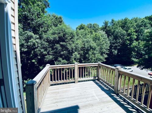 8381 Jovin Cir, Springfield VA  22153-4014 exterior