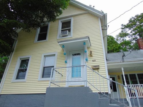 49 North St, Norwich, CT 06360-3739