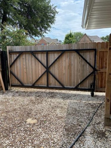 8021 Odell St, Fort Worth TX  76182-3543 exterior